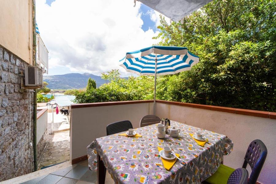 Residence Vacanza Mare Марина-ди-Кампо Экстерьер фото